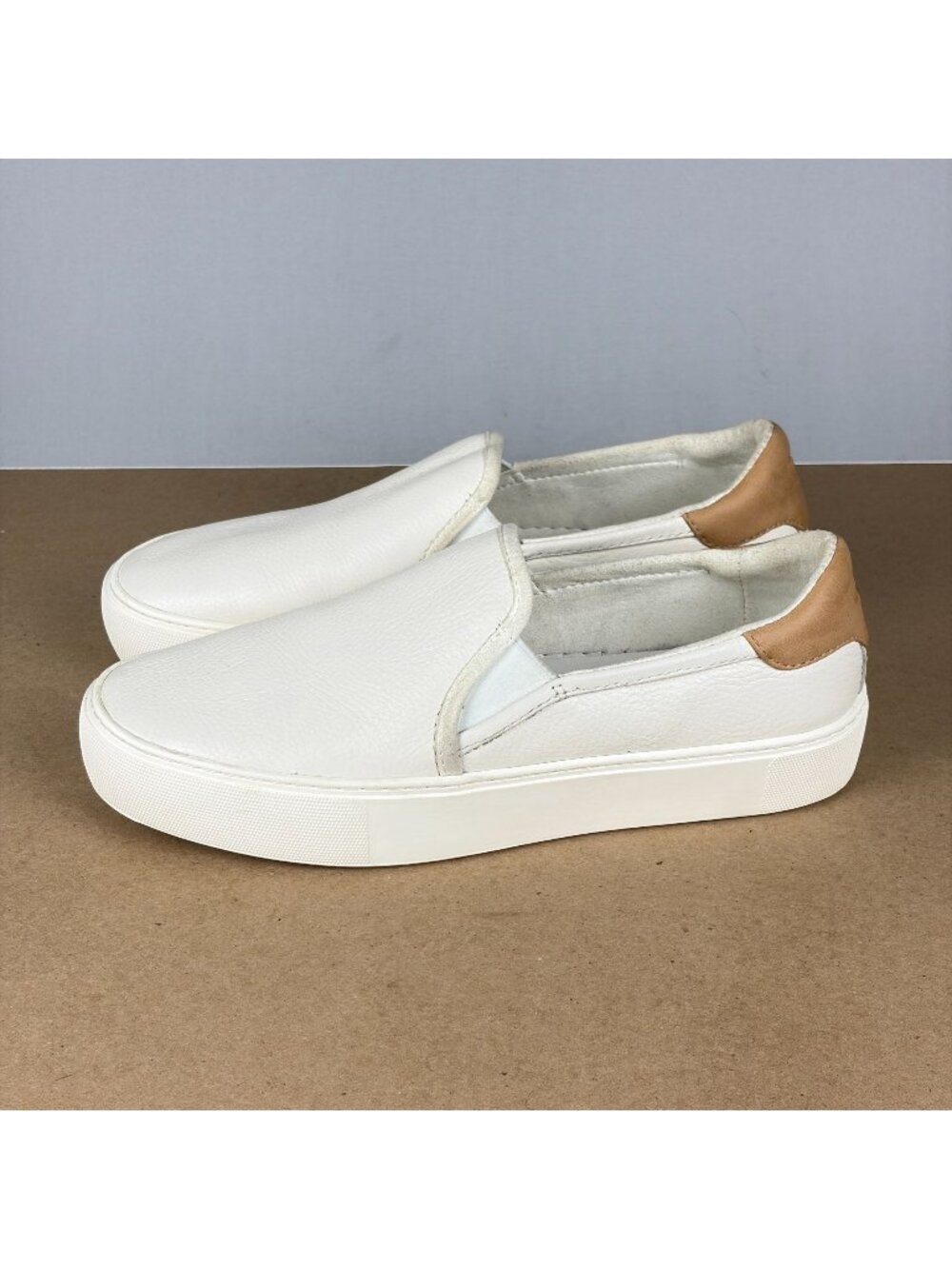 UGG Cahlvan Leather Casual Sneakers Shoes Womens 9 White Tan Slip On